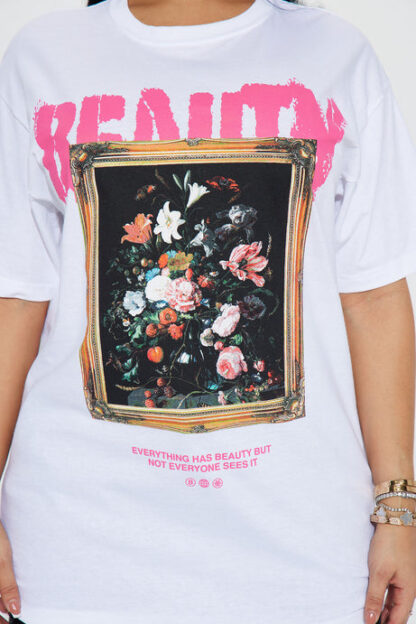 Remera con Estampa Gráfica Eterna Belleza - Image 3