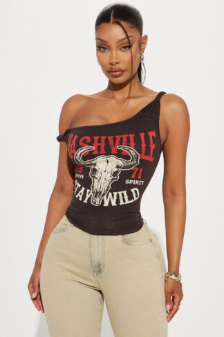 Top de un hombro 'Stay Wild' en Chocolate